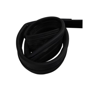 نوار ماهوتی دور شیشه در جلو راست پژو 206